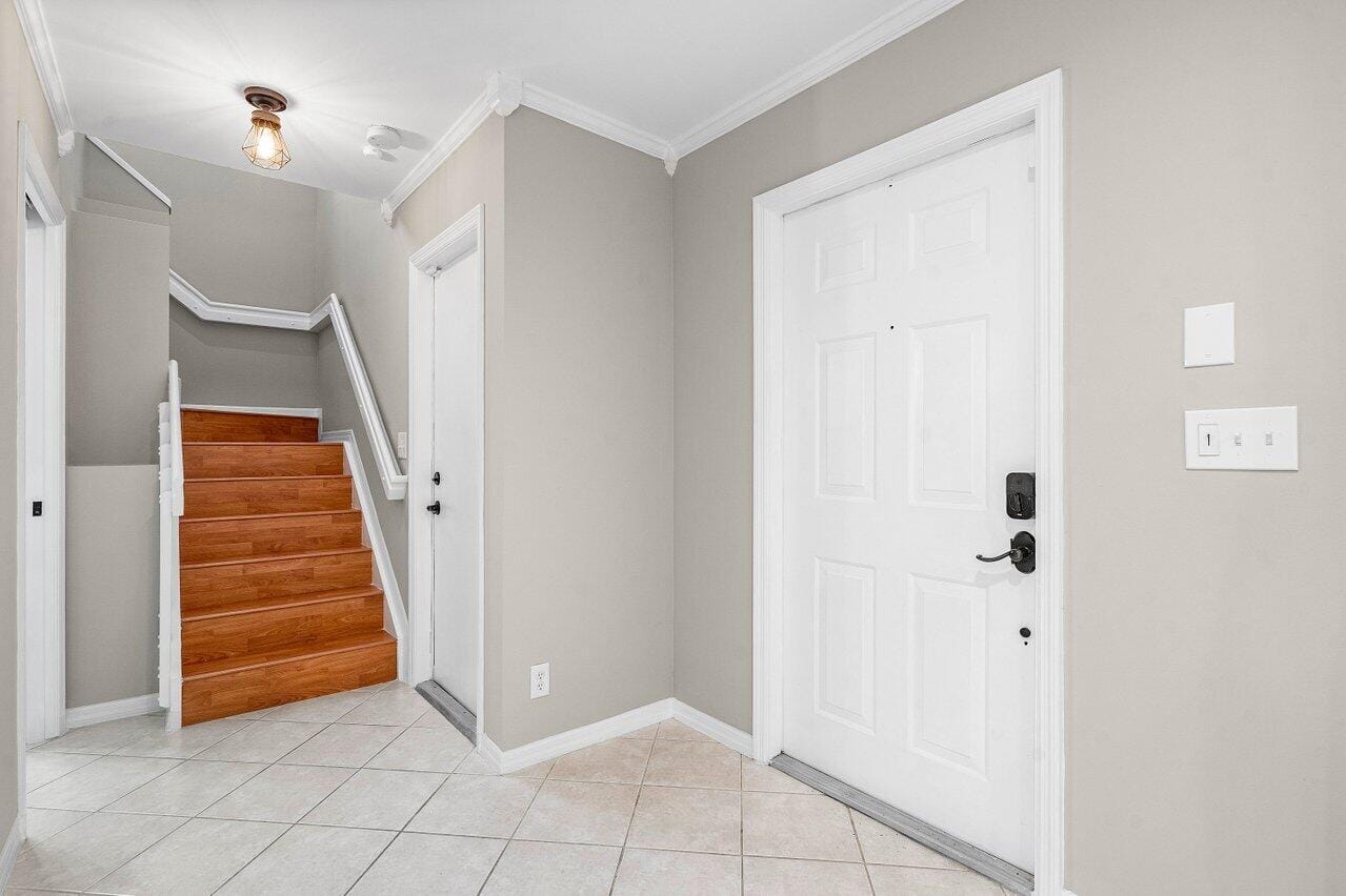 4303 NW 1ST Drive, Deerfield Beach, FL 33442 photo 3