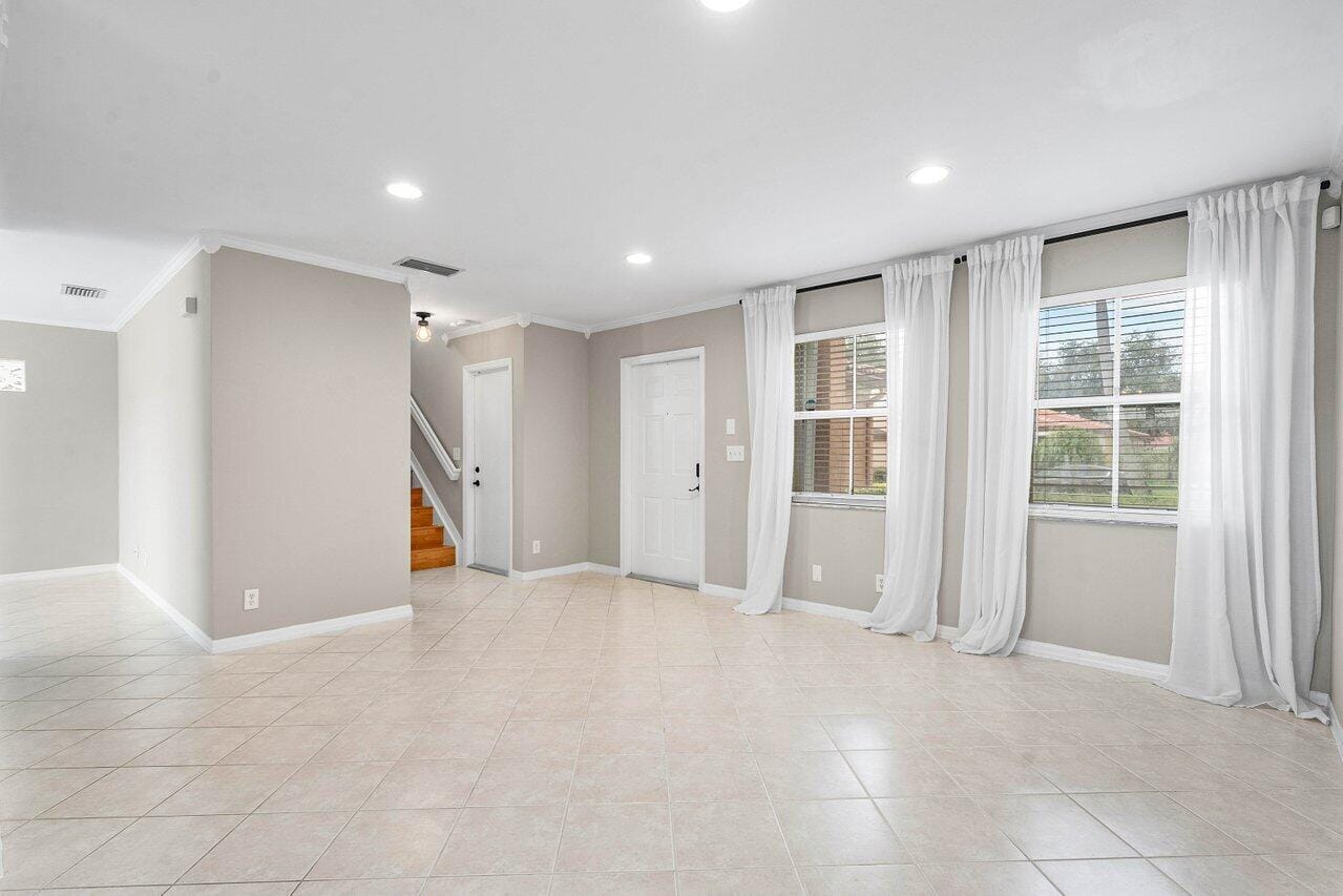 4303 NW 1ST Drive, Deerfield Beach, FL 33442 photo 6
