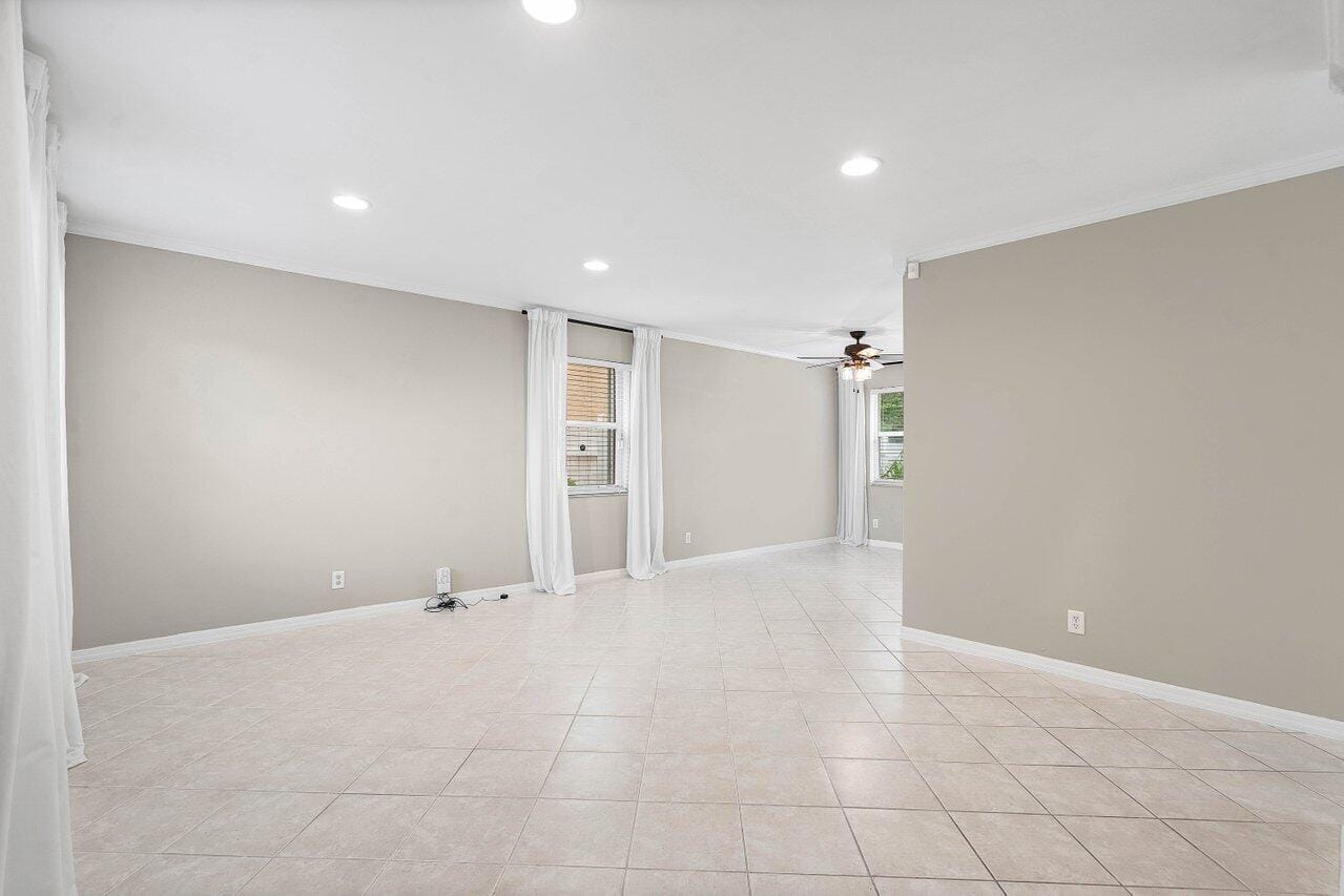 4303 NW 1ST Drive, Deerfield Beach, FL 33442 photo 7
