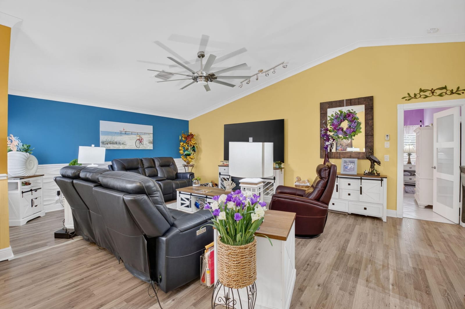 2505 NW 13th Court — photo 12