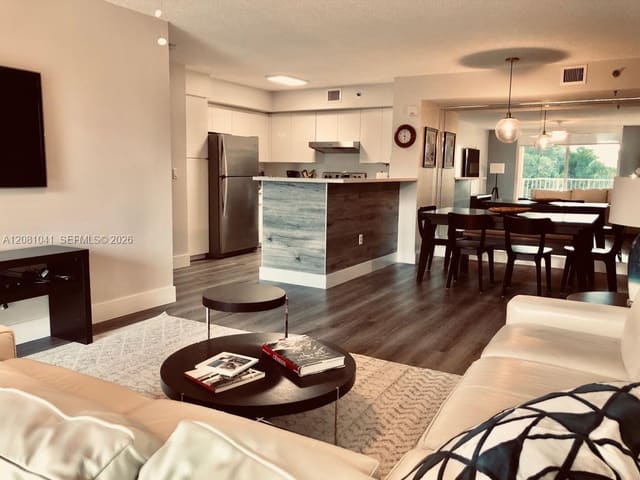 19999 E Country Club Drive 1401, Aventura, FL 33180