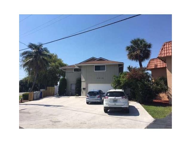 1012 PINE Drive 1, Pompano Beach, FL 33060