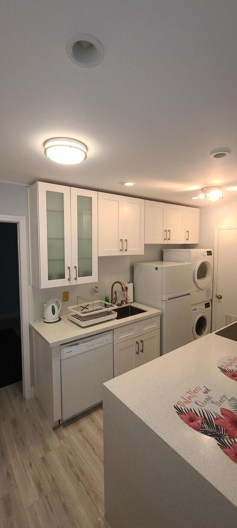 1012 PINE Drive 1 — photo 4