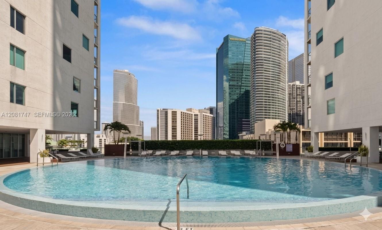 500 Brickell Avenue 2504 — photo 2