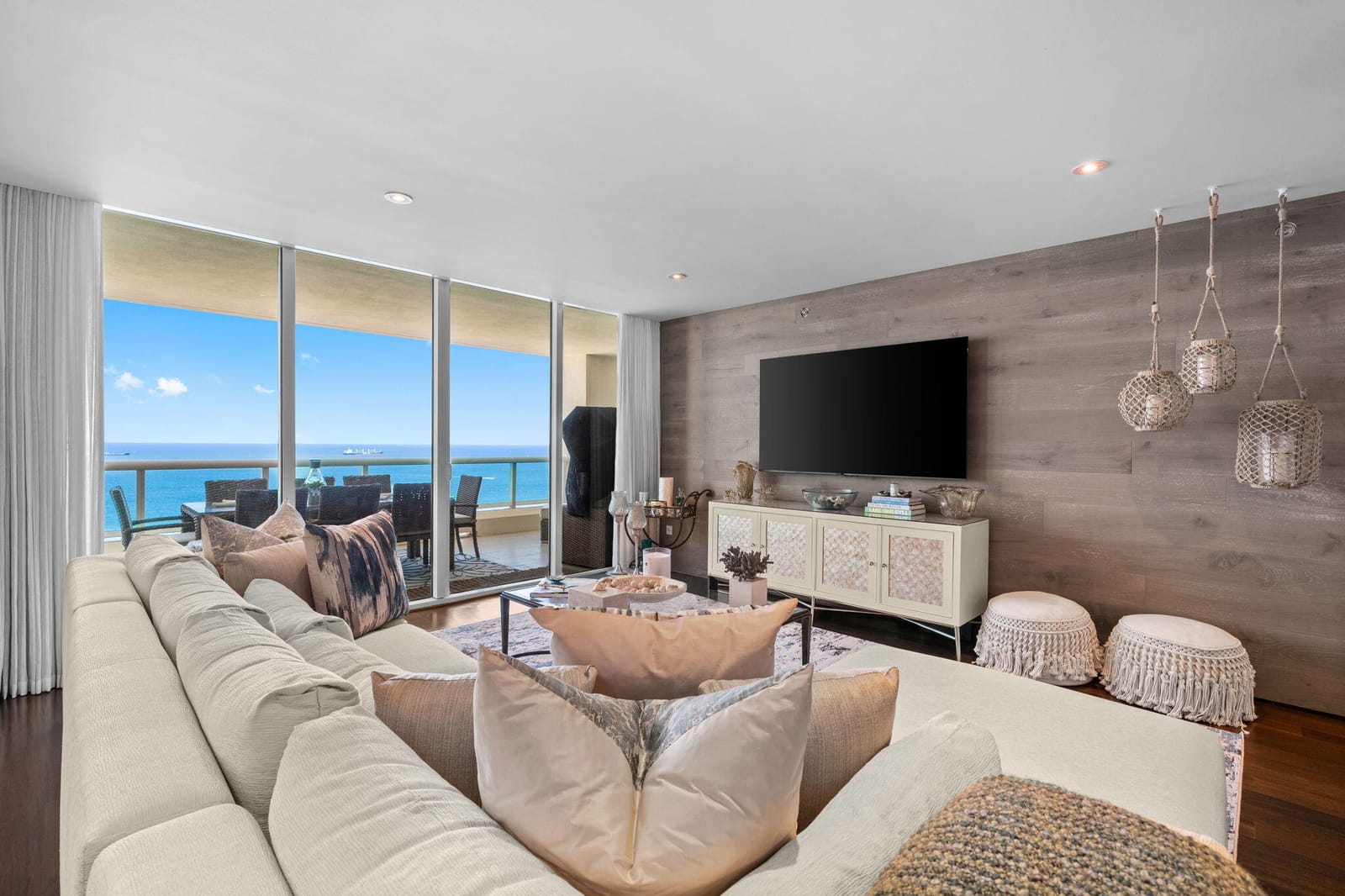 101 S FORT LAUDERDALE BEACH Boulevard 2303
