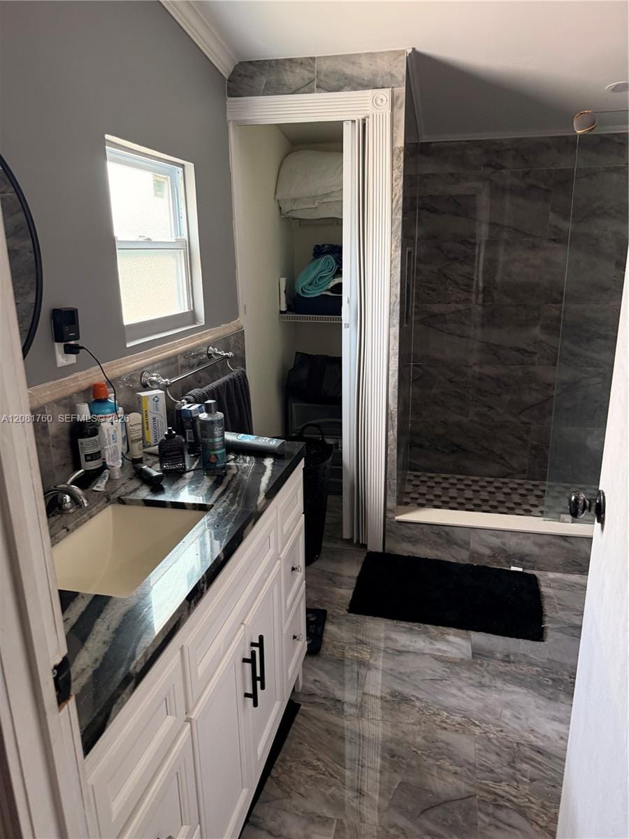 220 NE 12th Avenue — photo 8