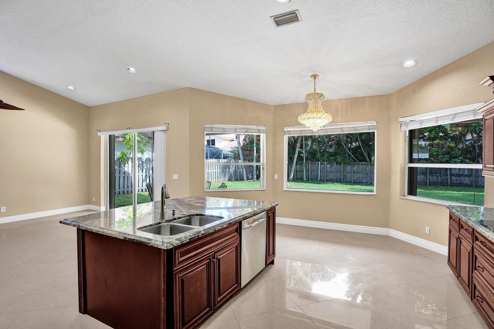 10255 GUATEMALA Street — photo 10