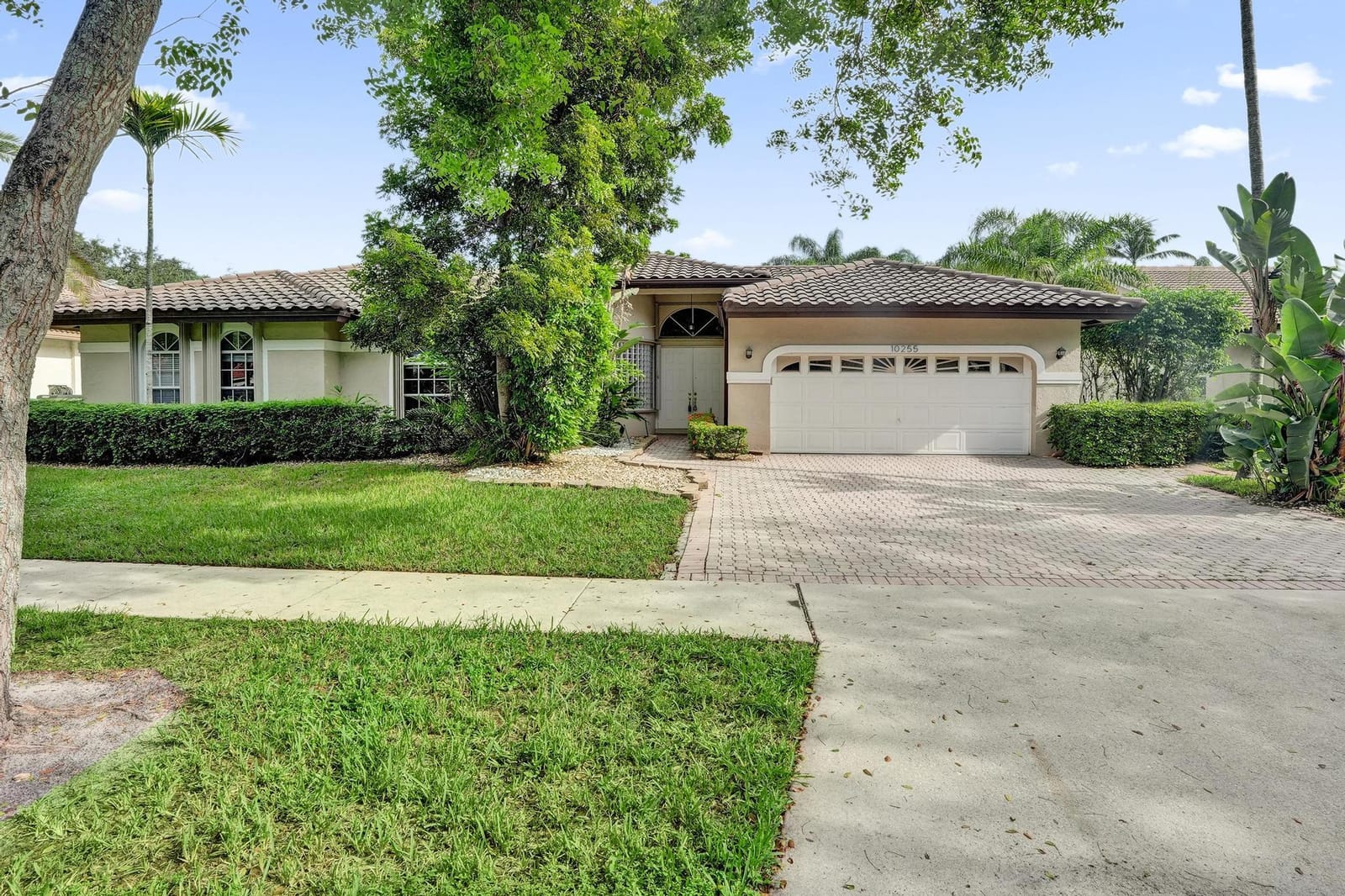10255 GUATEMALA Street, Cooper City, FL 33026