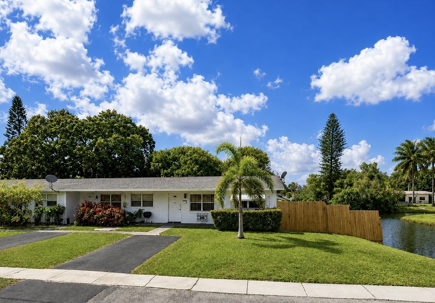 1685 NW 60TH Avenue B, Sunrise, FL 33313