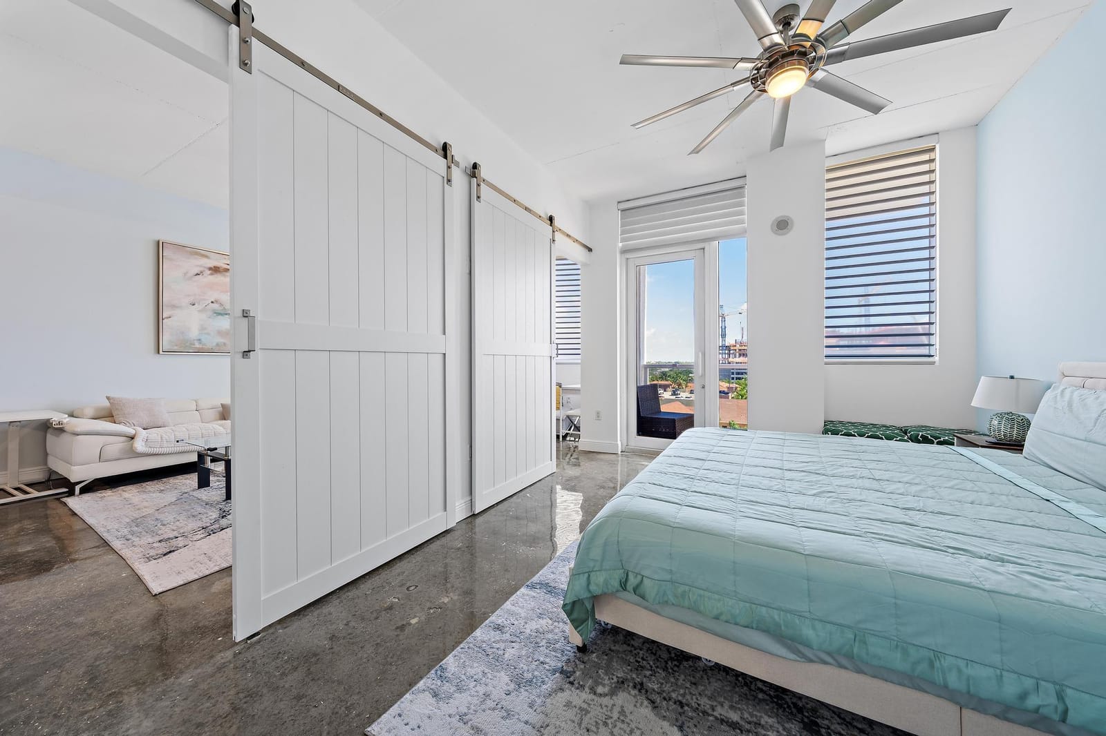 1617 N Flagler Drive 801 — photo 2