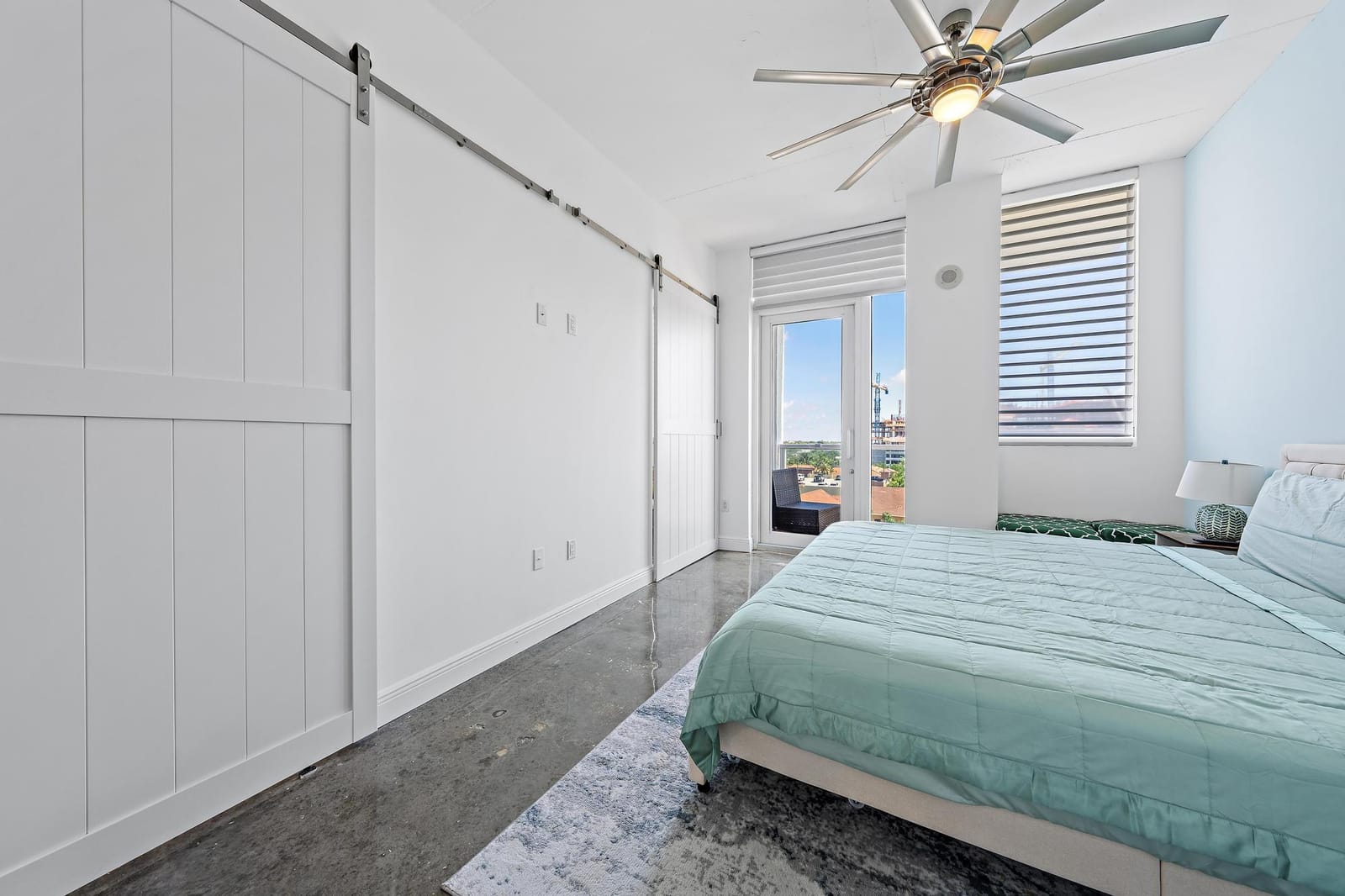 1617 N Flagler Drive 801 — photo 3