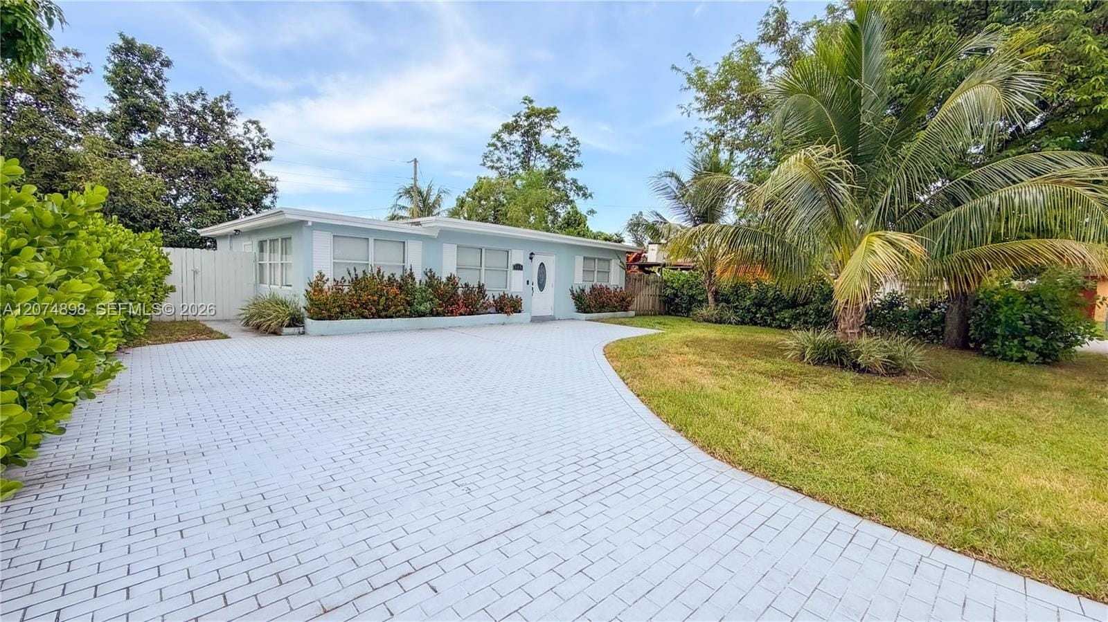 515 S 61st Terrace, Hollywood, FL 33023