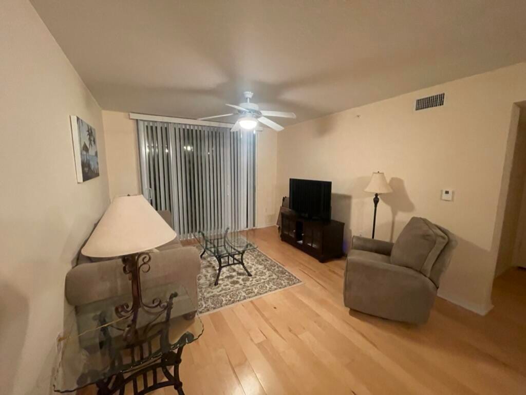 712 VILLA Circle — photo 11