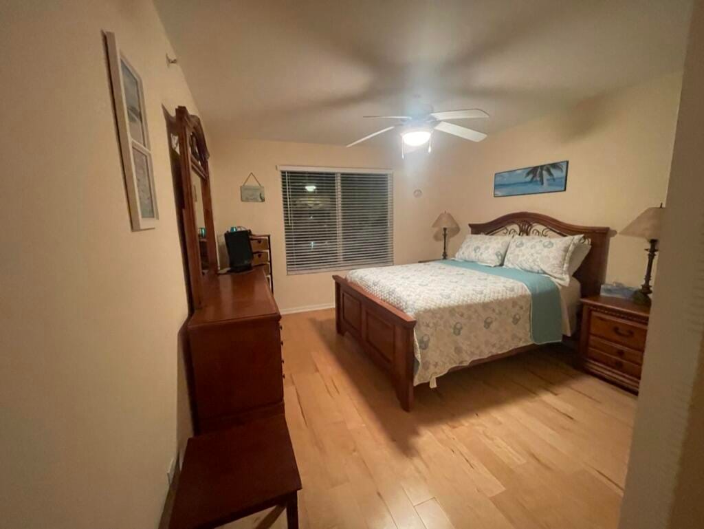 712 VILLA Circle — photo 12