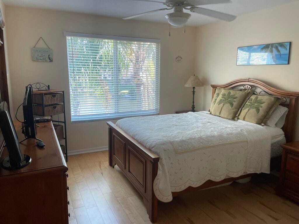 712 VILLA Circle — photo 3