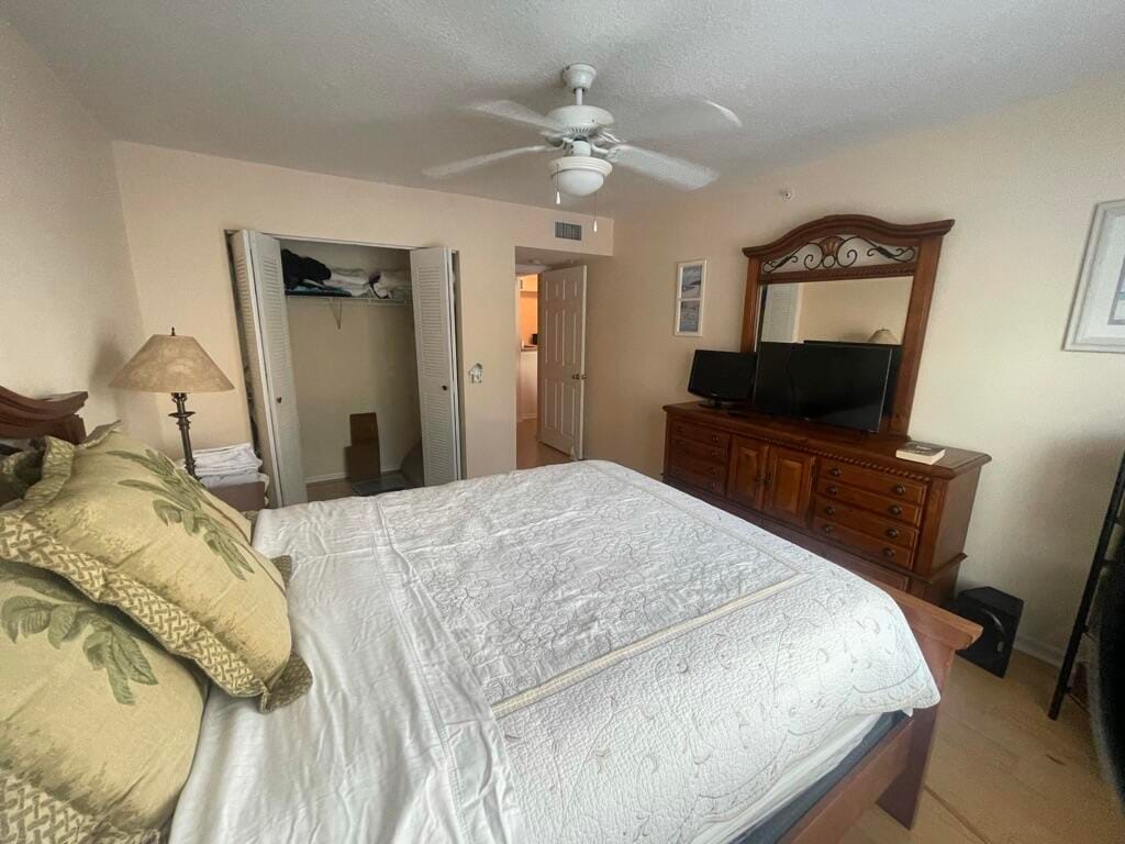 712 VILLA Circle — photo 4