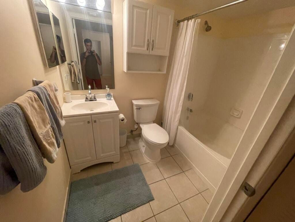 712 VILLA Circle — photo 8