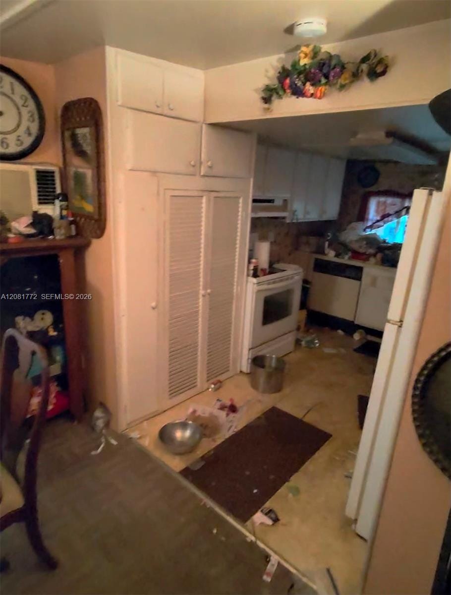 8640 SW 17th Court — photo 6