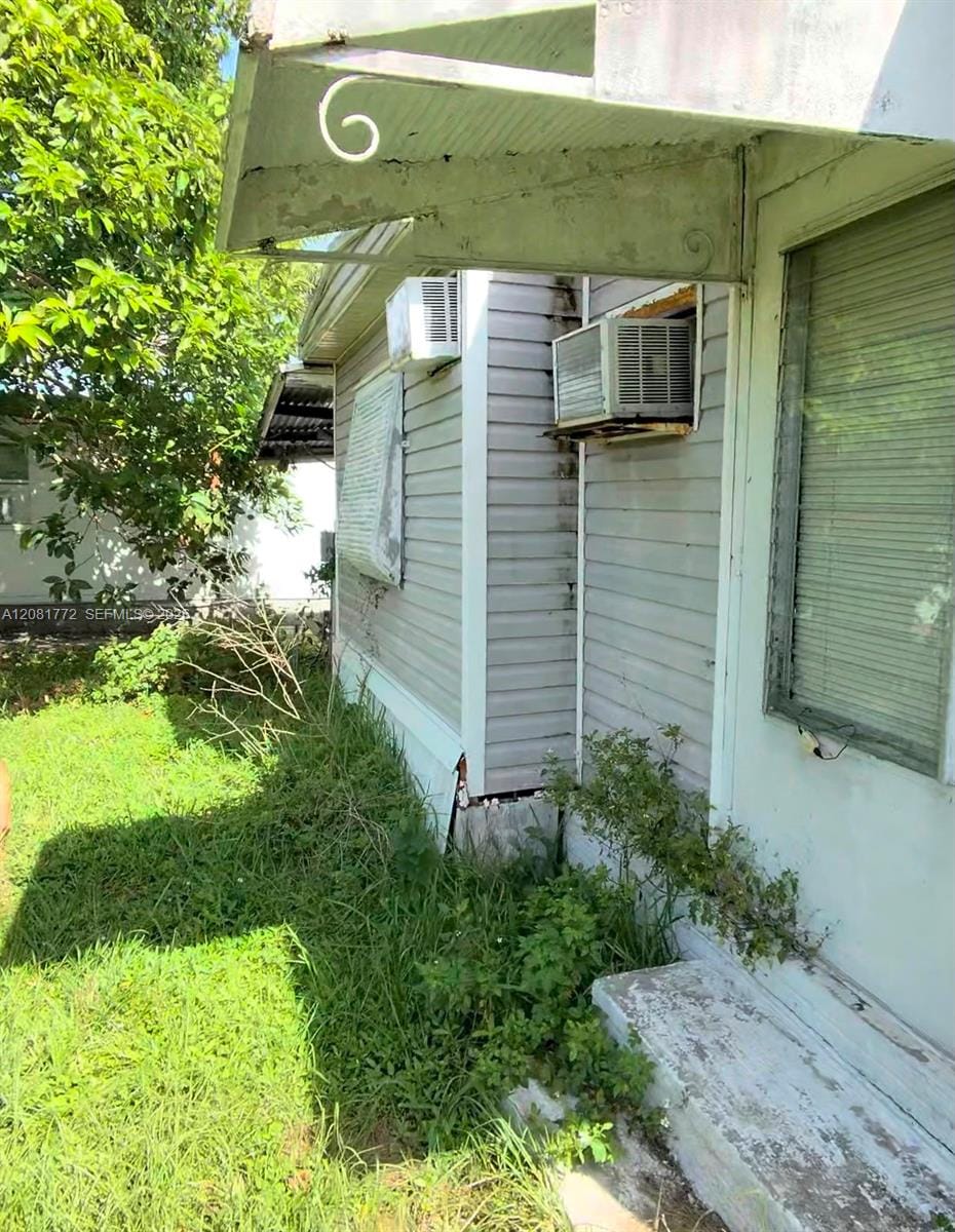8640 SW 17th Court — photo 8