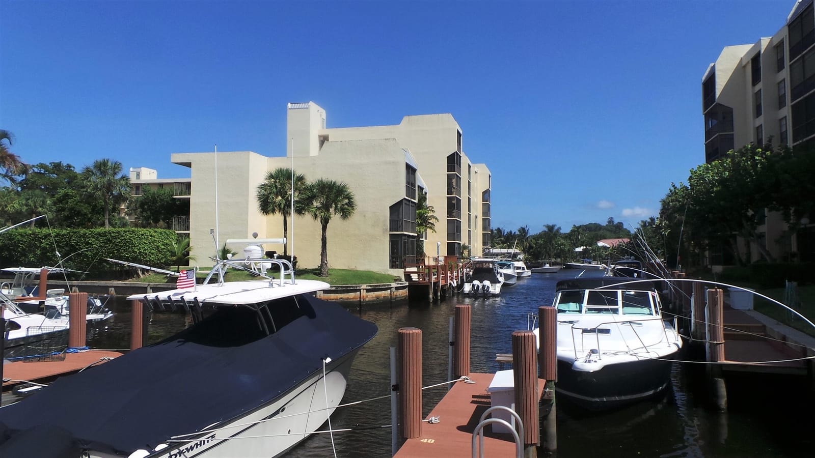 17 ROYAL PALM Way 3030, Boca Raton, FL 33432