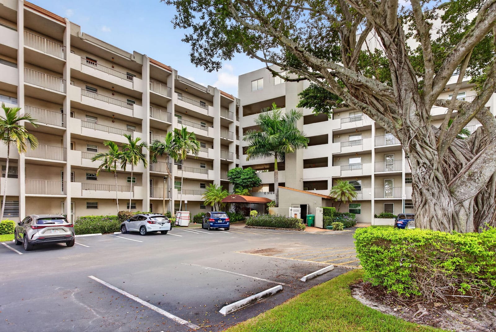 3920 INVERRARY Boulevard 301C, Lauderhill, FL 33319