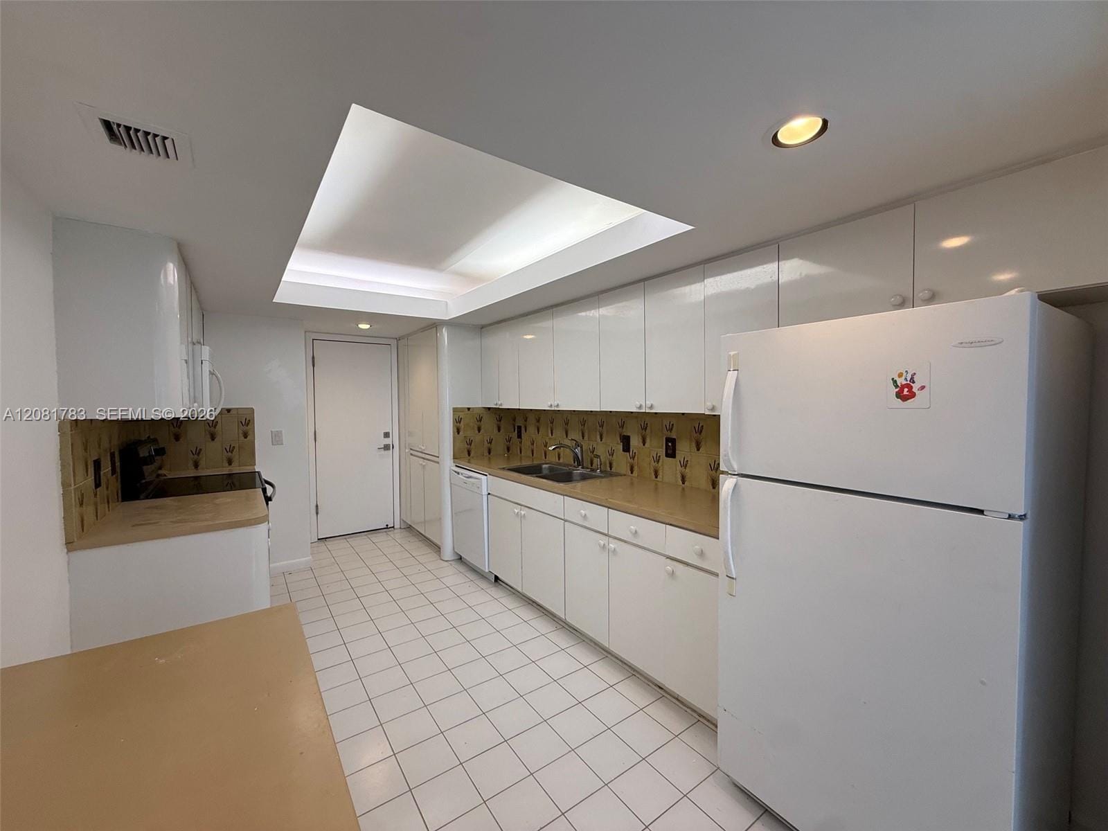1904 S Ocean Drive 1206 — photo 12