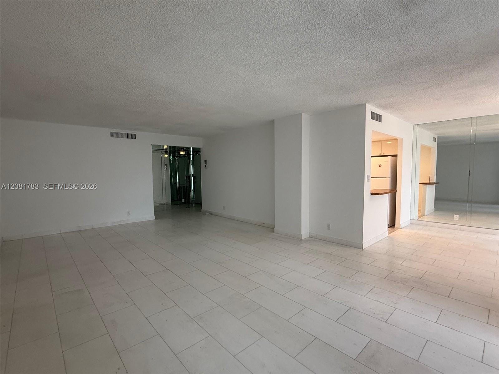 1904 S Ocean Drive 1206 — photo 9