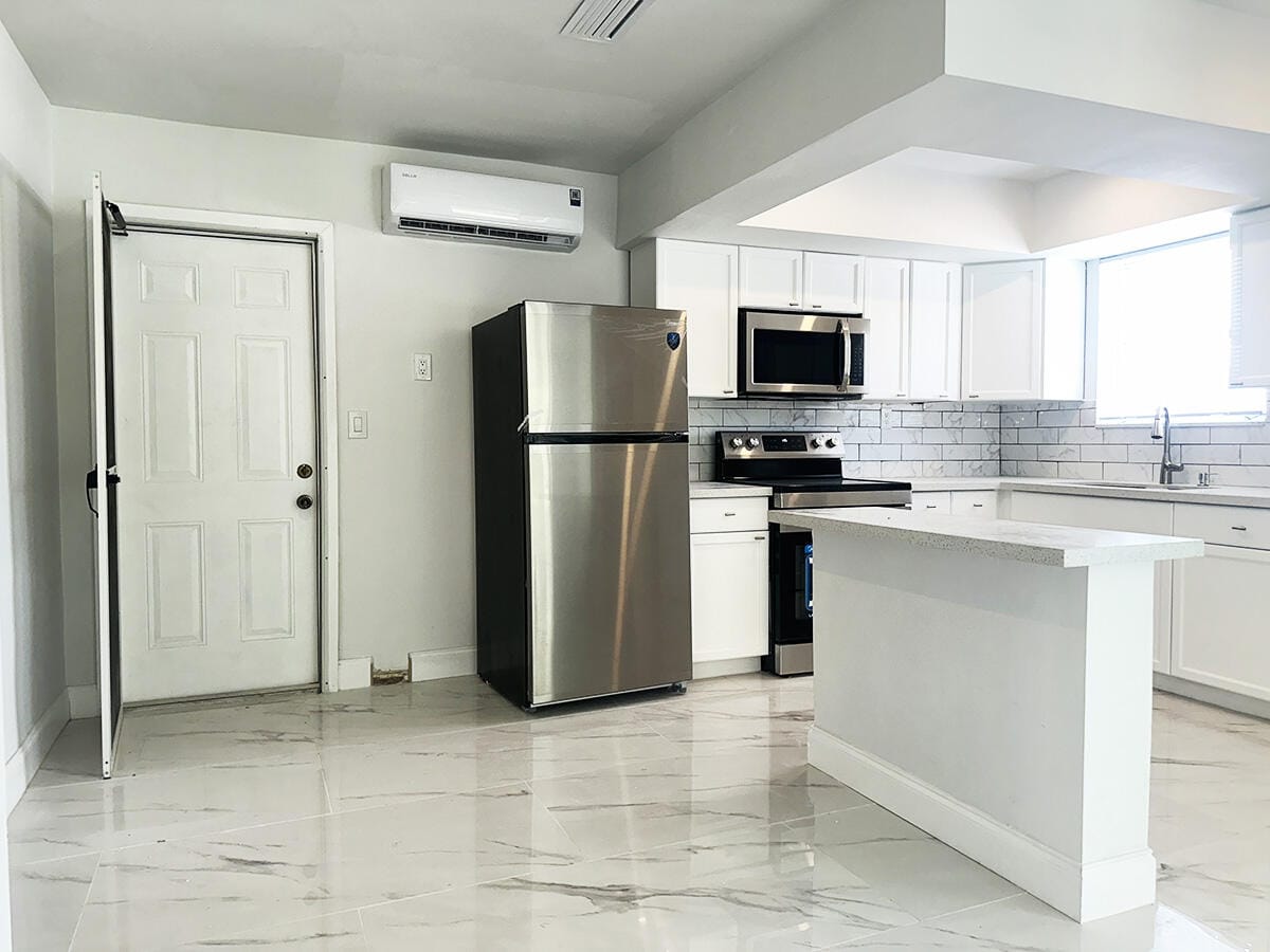 425 SW 18th Avenue 425 — photo 5