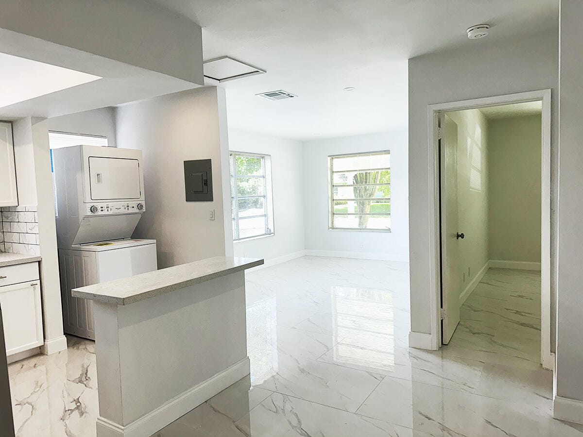 425 SW 18th Avenue 425 — photo 6