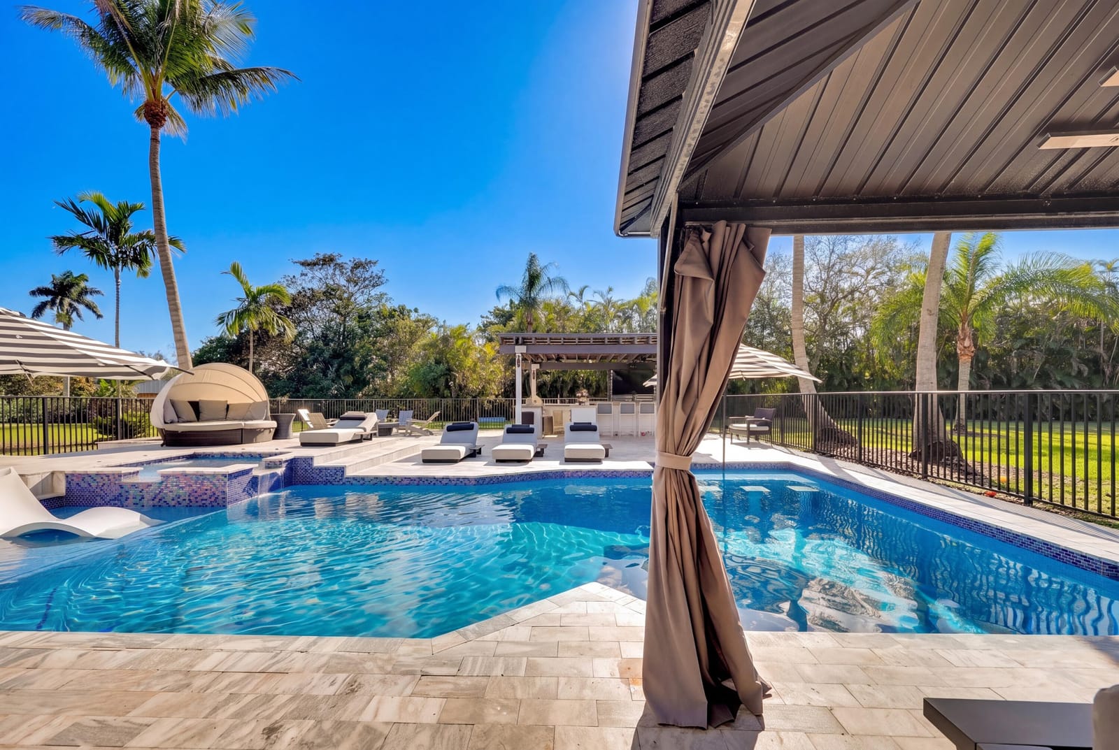 3541 Carlton Lane, Davie, FL 33330