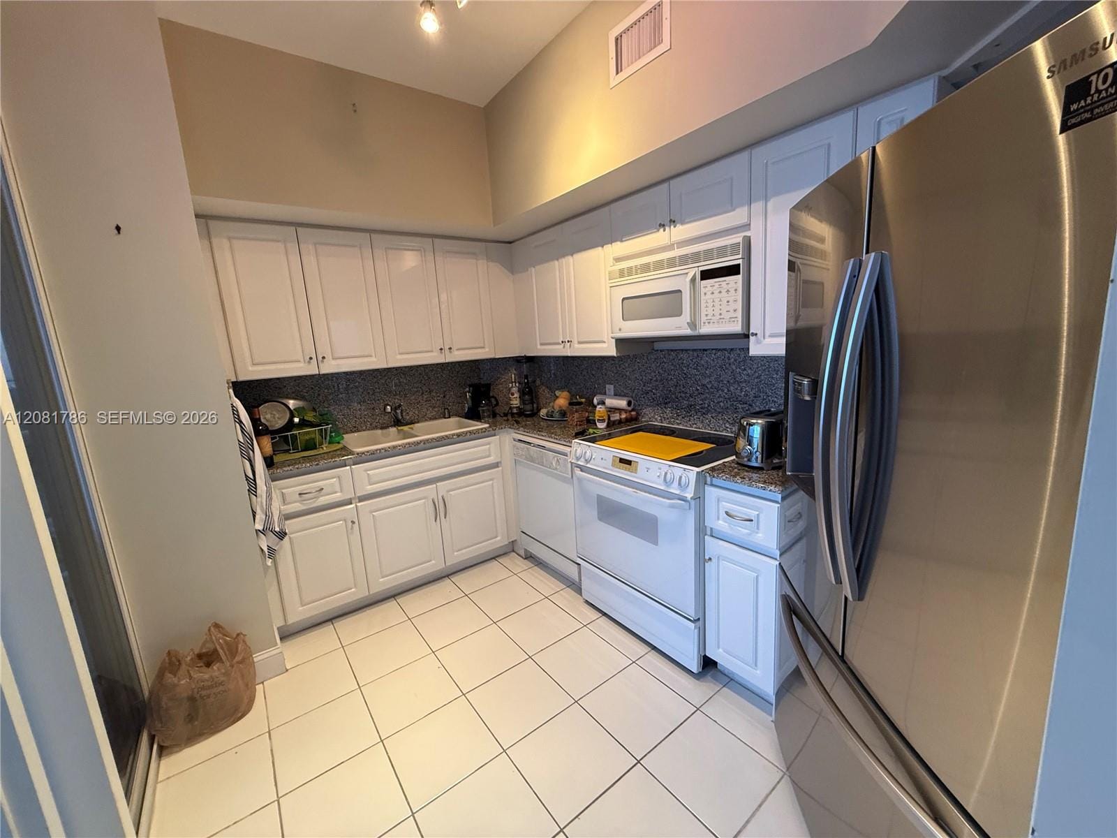 6301 Collins Avenue LPH4 — photo 8