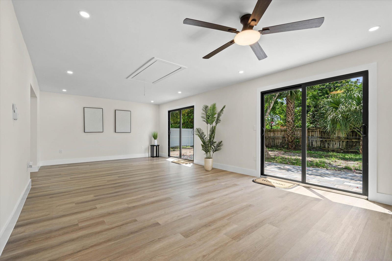 5834 Forest Hill Boulevard — photo 11