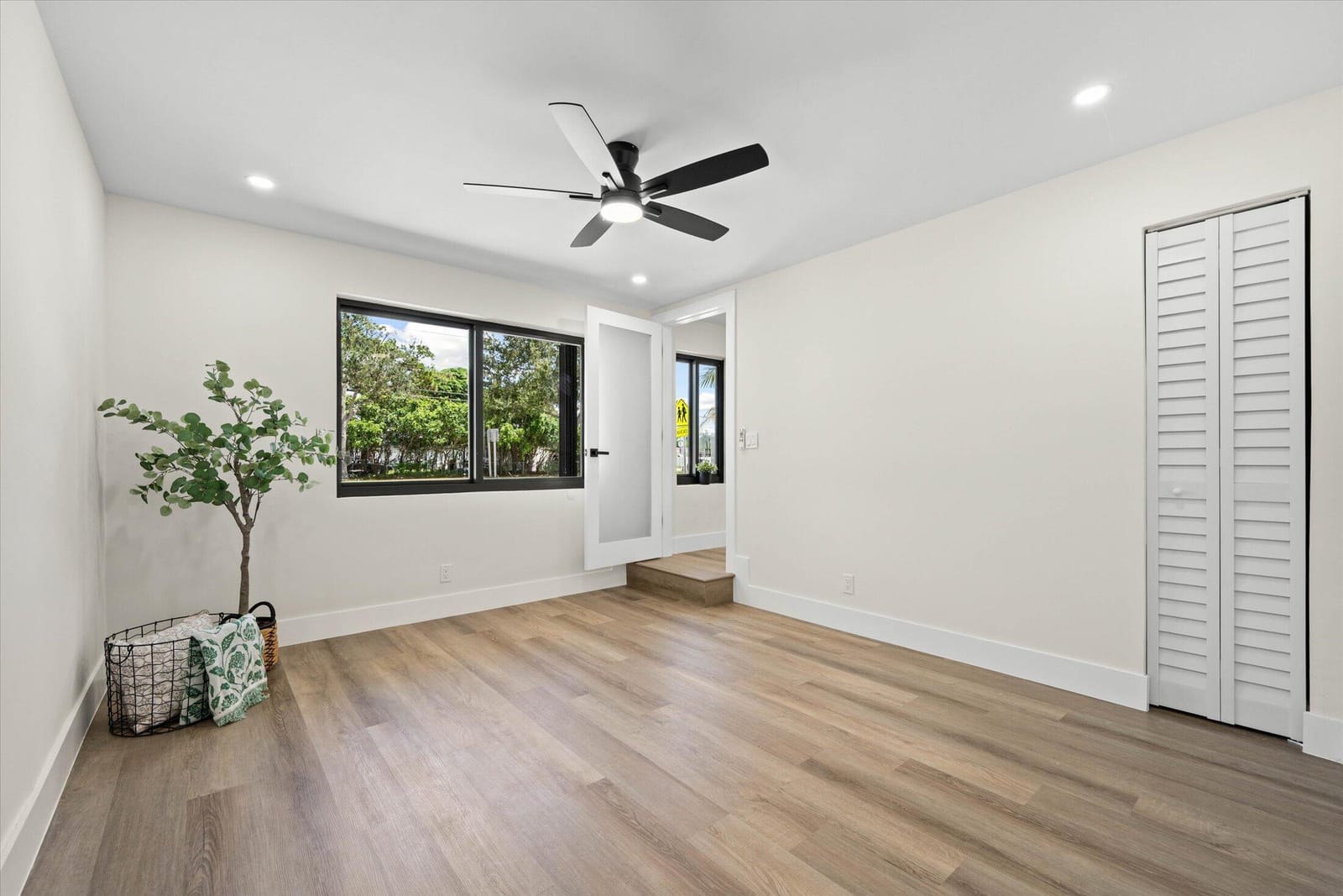 5834 Forest Hill Boulevard, West Palm Beach, FL 33415 photo 13