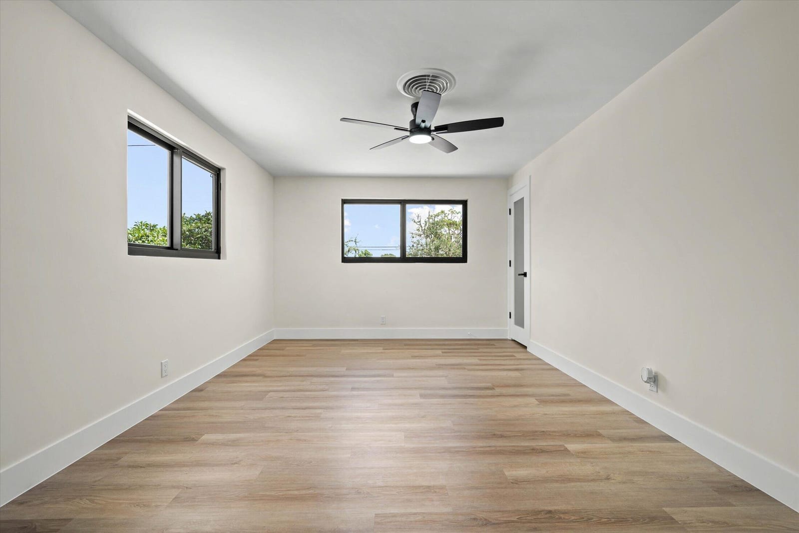 5834 Forest Hill Boulevard, West Palm Beach, FL 33415 photo 18