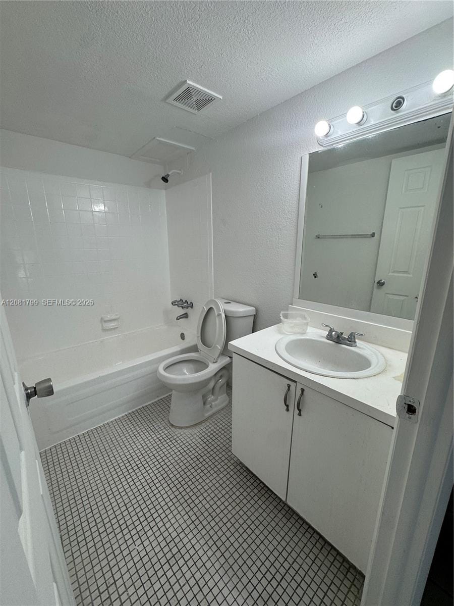 5755 W 20th Avenue 201, Hialeah, FL 33012 photo 16