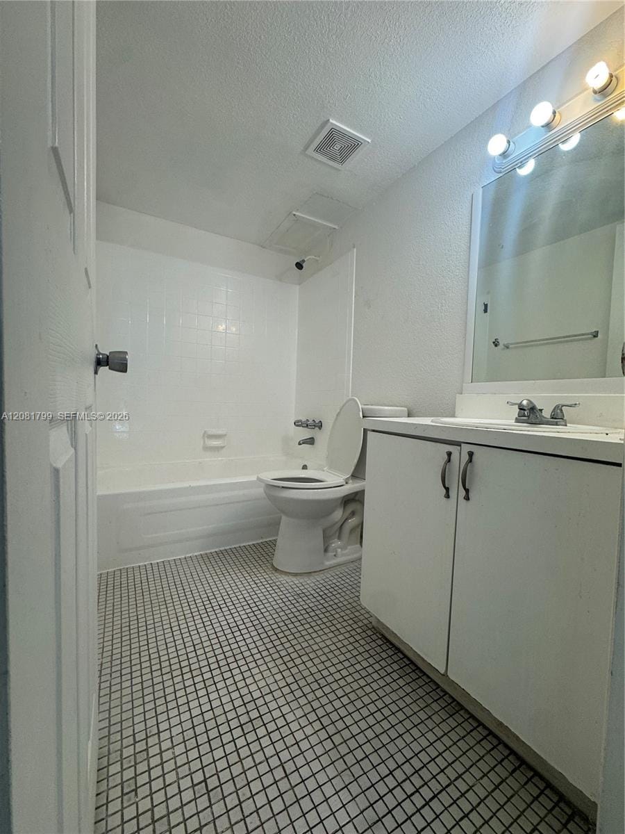 5755 W 20th Avenue 201, Hialeah, FL 33012 photo 20