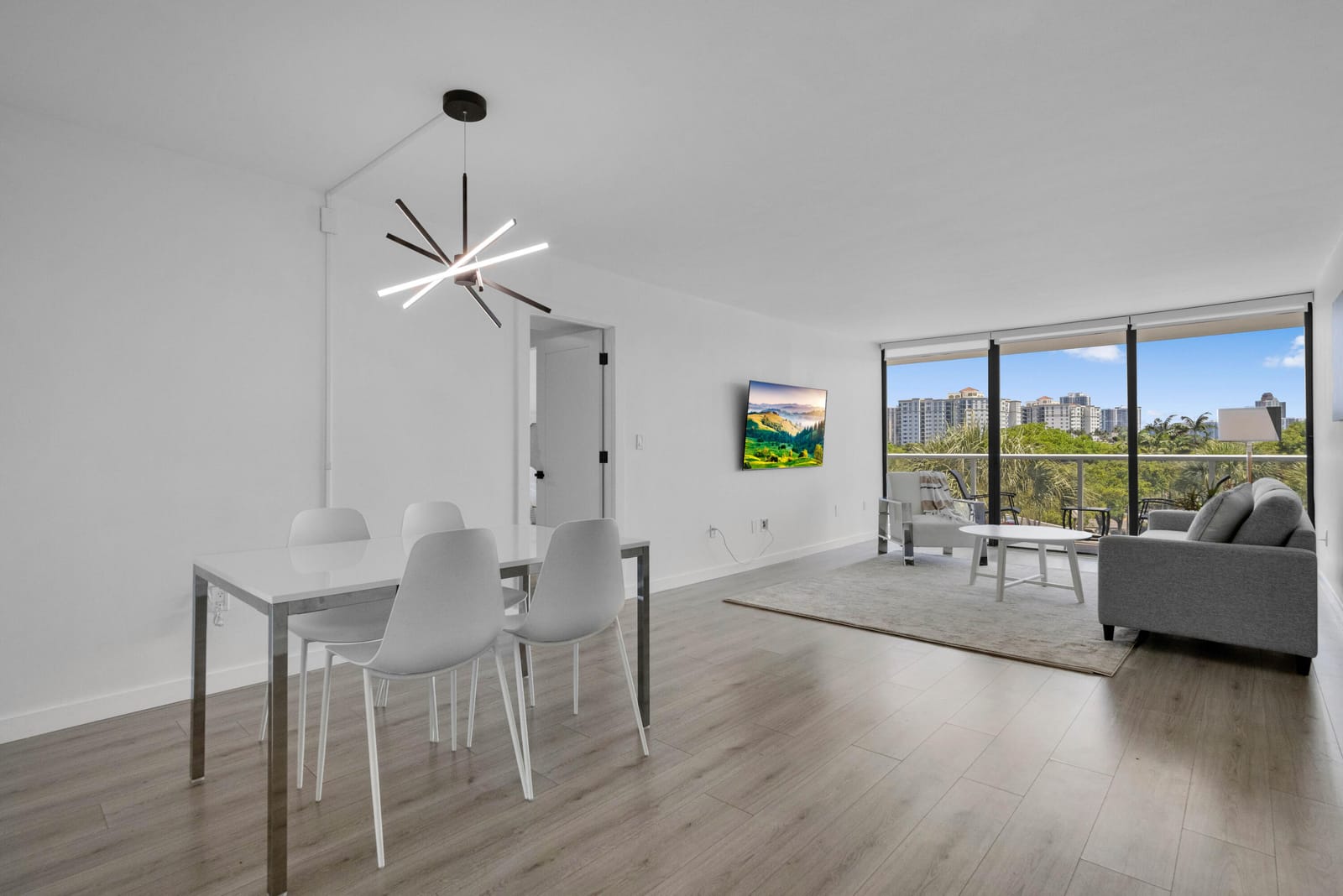3701 N COUNTRY CLUB Drive 404 — photo 3