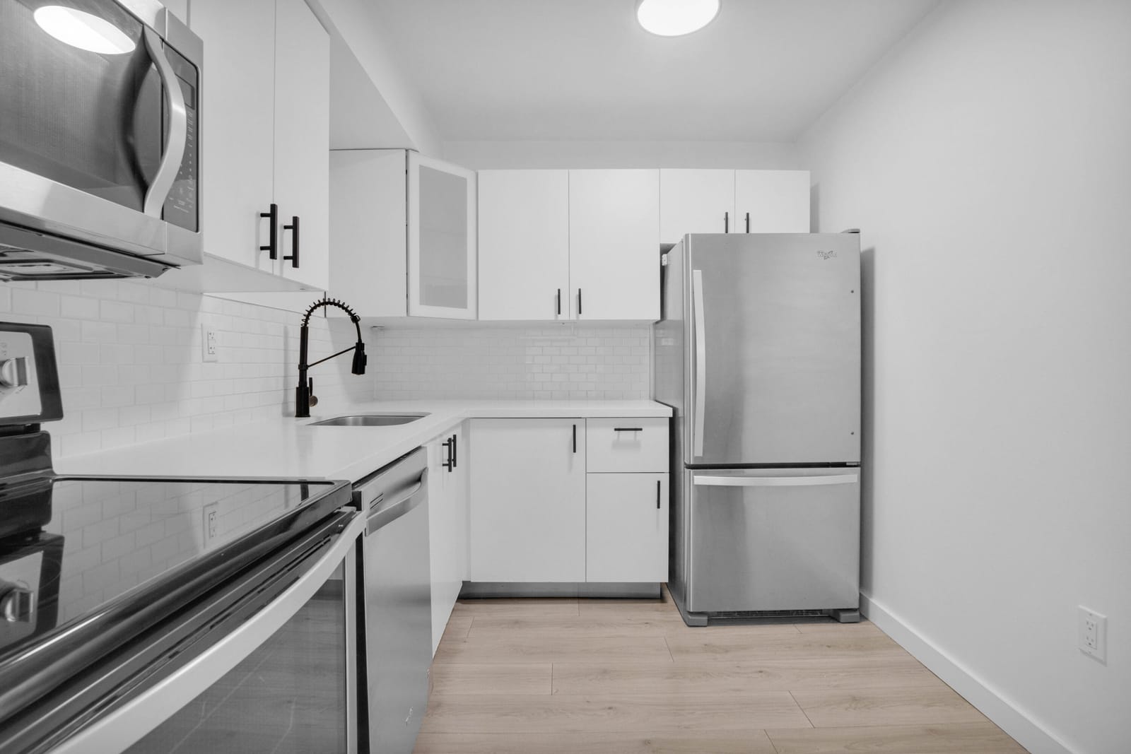 3701 N COUNTRY CLUB Drive 404 — photo 5