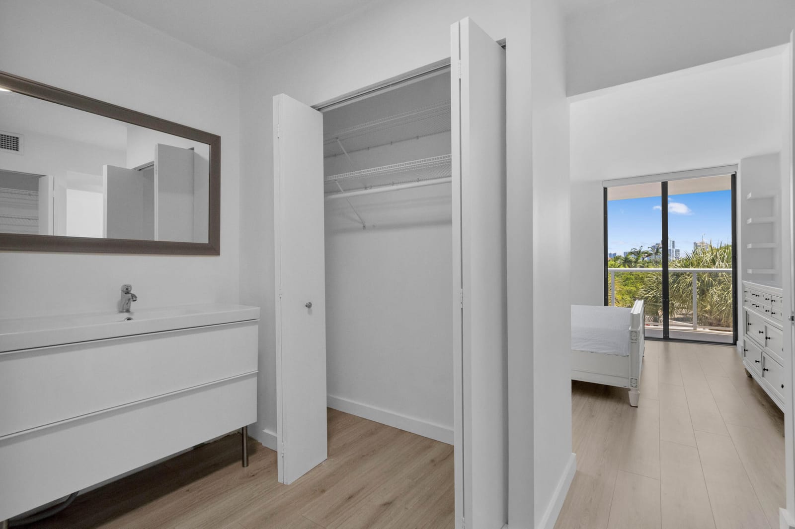 3701 N COUNTRY CLUB Drive 404, Aventura, FL 33180 photo 19