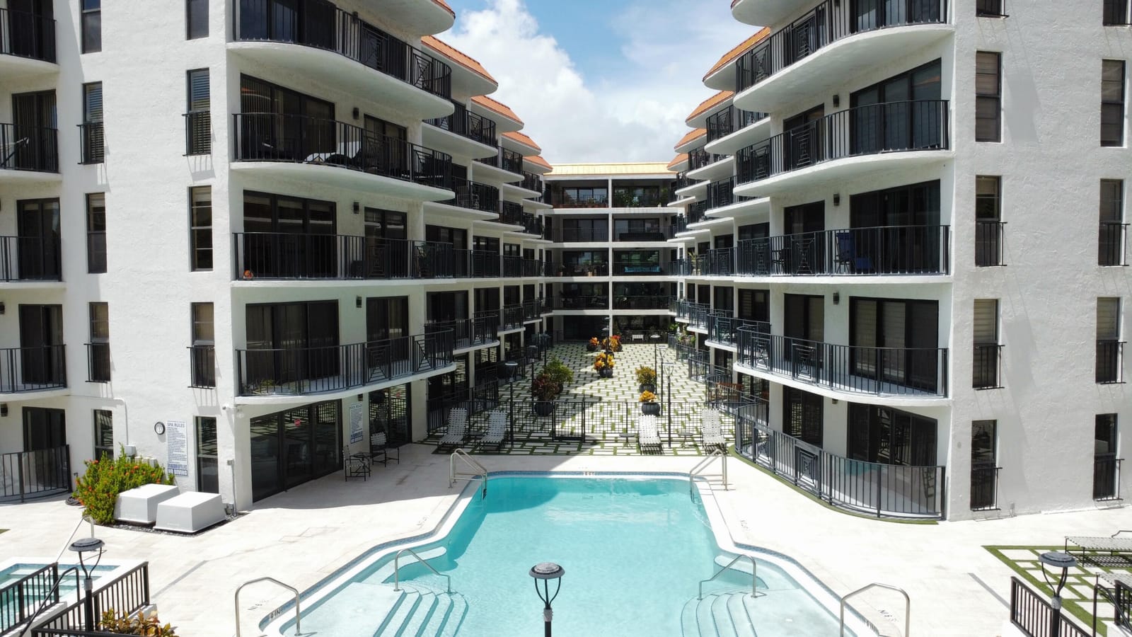 2029 N OCEAN Boulevard 403, Fort Lauderdale, FL 33305 photo 1