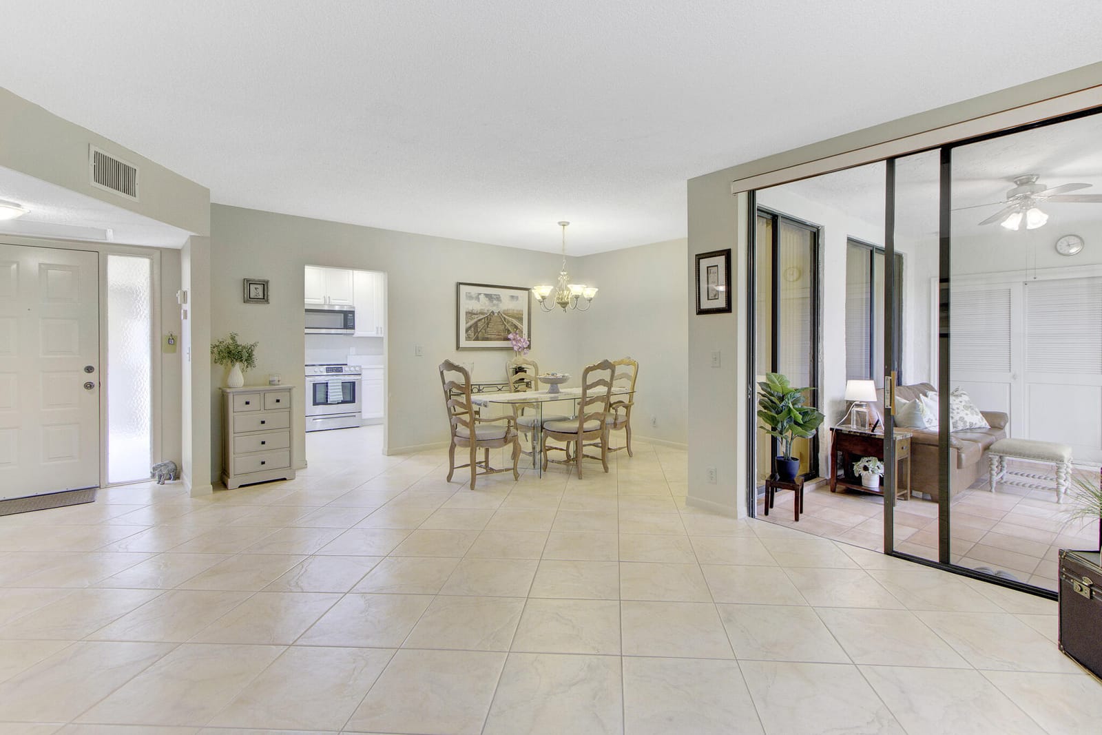 4480 Carambola Circle S — photo 11