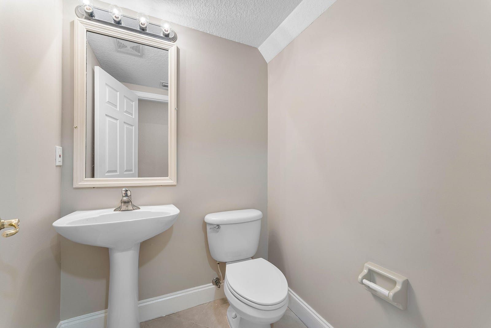 2896 Hidden Hills Road 1002, West Palm Beach, FL 33411 photo 15
