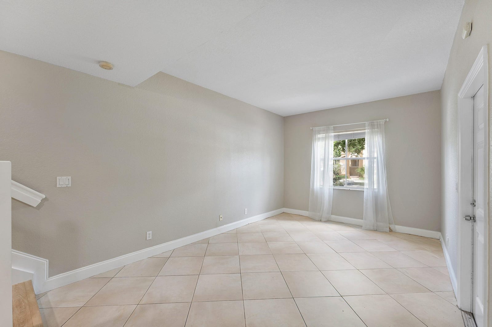 2896 Hidden Hills Road 1002 — photo 3