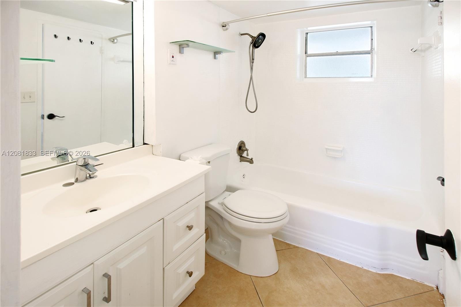 220 Kings Point Drive 304 — photo 9