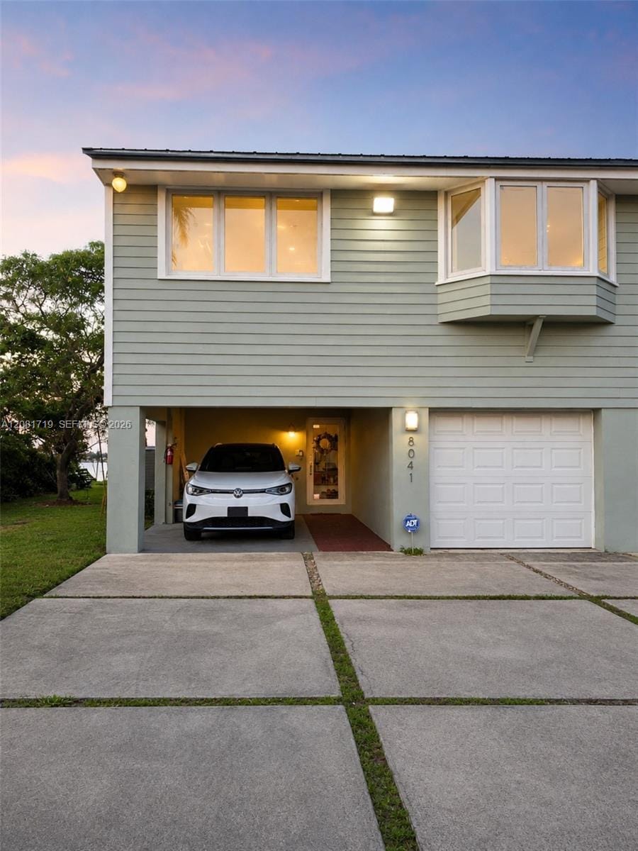8041 NE Bayshore Court 8041 — photo 2