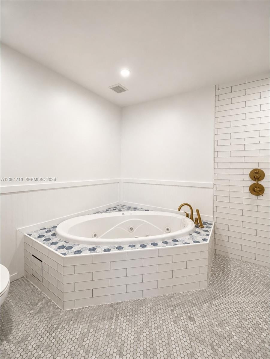 8041 NE Bayshore Court 8041, Miami, FL 33138 photo 16