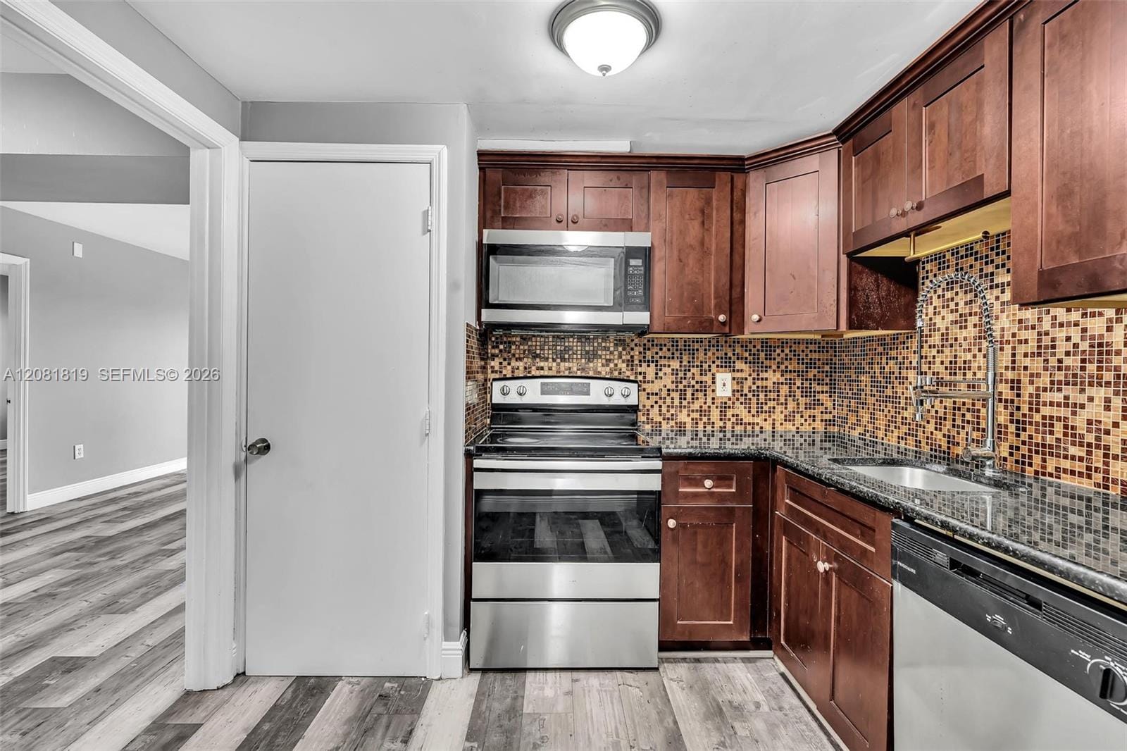 4158 Inverrary Drive 503 — photo 3