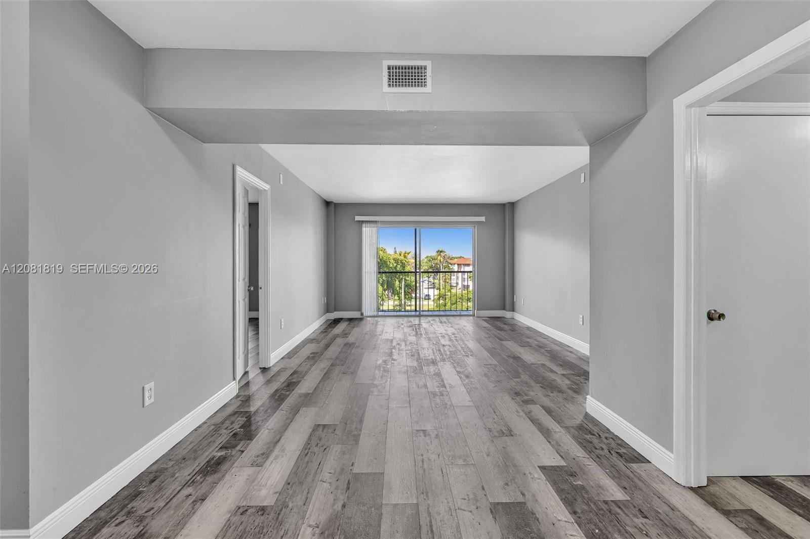 4158 Inverrary Drive 503 — photo 4