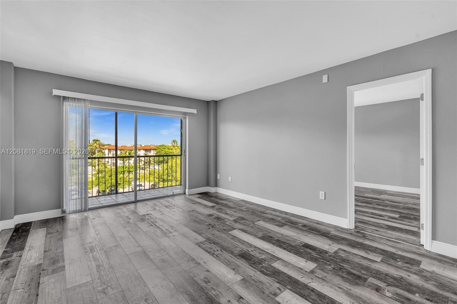 4158 Inverrary Drive 503, Lauderhill, FL 33319