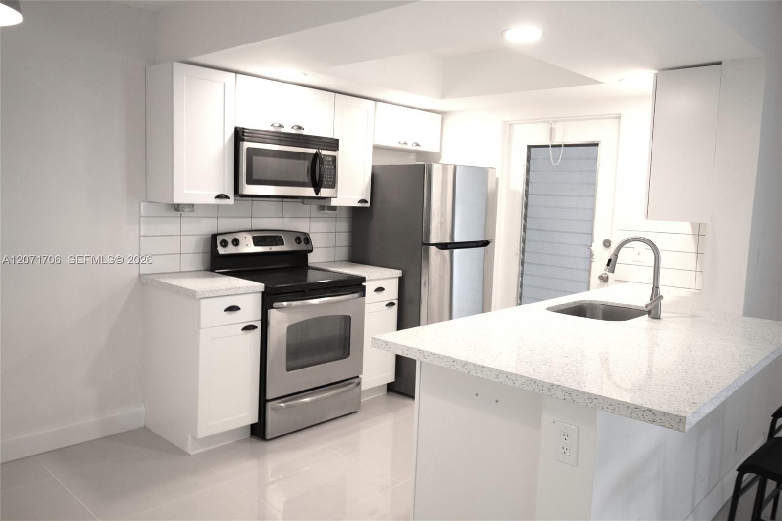 2166 NE 56th Street 203, Fort Lauderdale, FL 33308